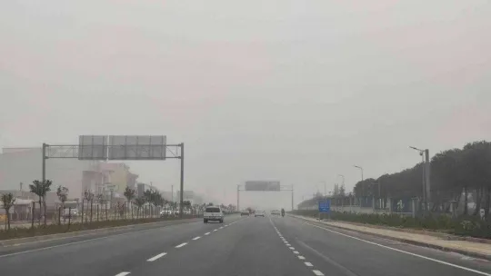 Bandırma'da sis etkili oldu