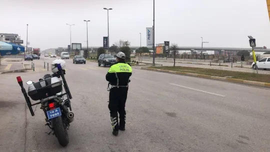 Bandırma'da trafikte 'önce yaya' denetimleri sürüyor