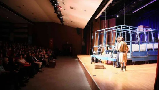 Başakşehir'de 'Mavi Kuş' sezona ilgiyle başladı