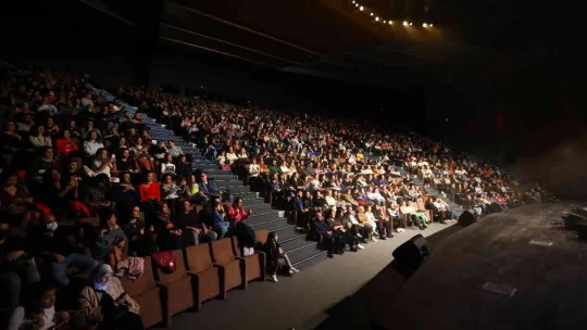 Başakşehir'de Burak Kut'la 90'lar gecesi