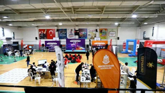 Başakşehir'de geleceğin dron pilotları yetişiyor