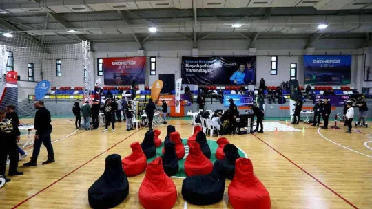 Başakşehir'de geleceğin dron pilotları yetişiyor