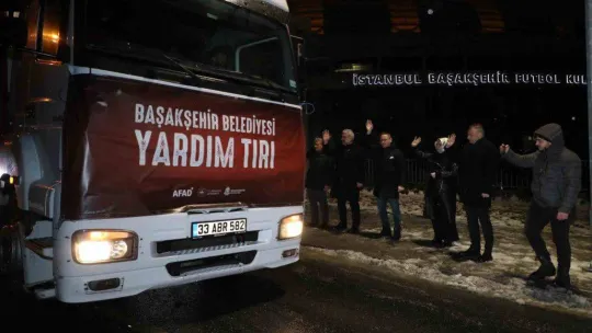Başakşehir'de toplanan yardım tırları yola çıktı