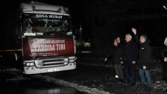 Başakşehir'de toplanan yardım tırları yola çıktı