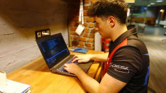 Başakşehir'in genç mühendisleri başarıdan başarıya koşuyor