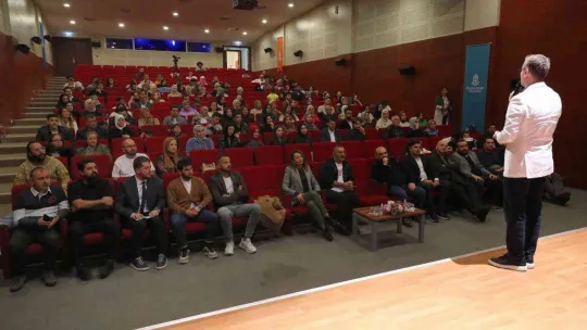 Başakşehir Yeni Medya Akademi'de mezuniyet heyecanı