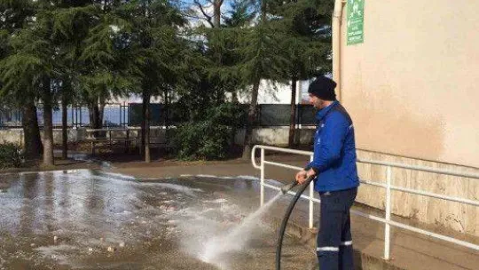 Başiskele'de okullar yeni döneme hazırlanıyor