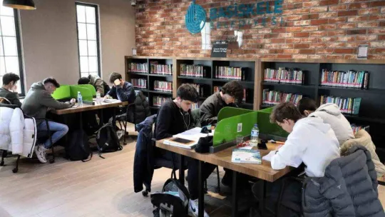 Başiskele'nin ilk halk kütüphanesi: Kitaphane