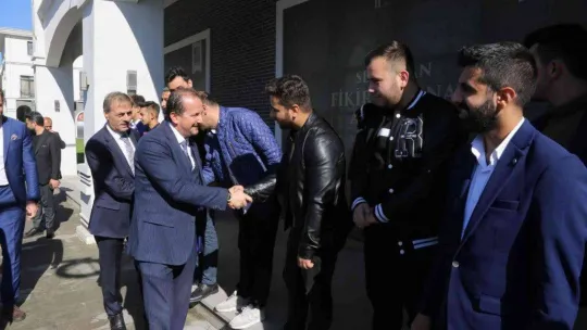 Başkan Alemdar: 'Gençlerimiz için yapılan yatırım ve hizmetler bizim önceliğimiz'