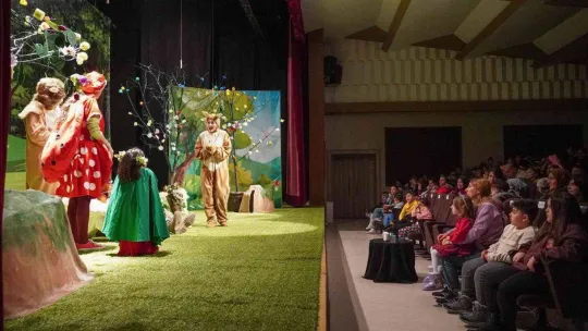 Başkan Altınok, çocuklarla birlikte Sihirli Orman'da