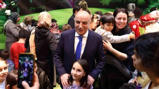 Başkan Altınok, çocuklarla birlikte Sihirli Orman'da