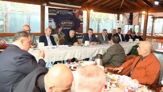 Başkan Büyükakın: 'Vinç operatörü yetiştirme programını başlatacağız'