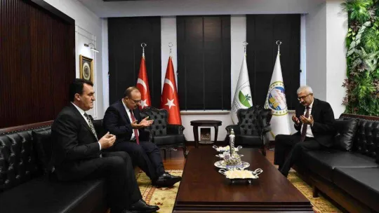 Başkan Dündar, taziyeleri kabul etti