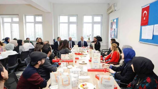 Başkan Dursun'dan Öğretmenler Günü ziyaretleri