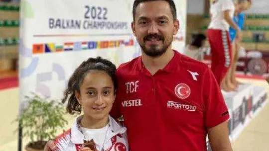 Başkan Erdem'den ödüllü sporculara kutlama