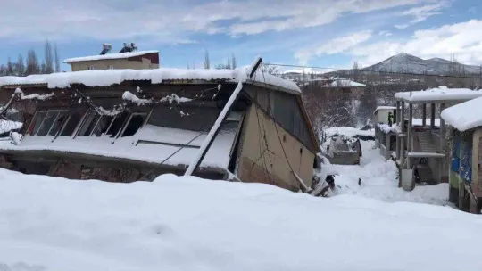 Başkan Esen deprem bölgesinde