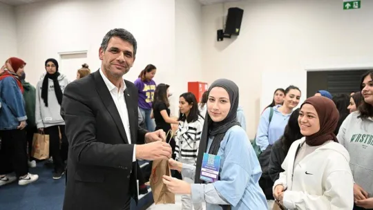 Başkan Kocaman'dan gençlere: 'İlçemizin daha ileriye gitmesi sizlerin sayesinde olacaktır'