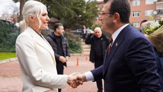 Başkan Melek Mızrak Subaşı Twitter'ı salladı