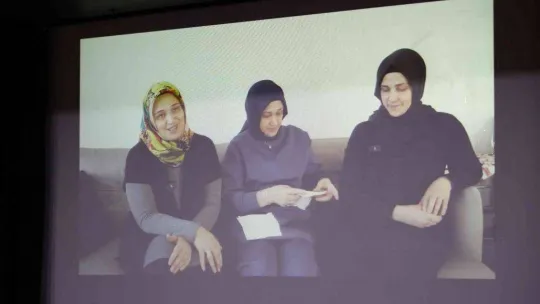 Başkan Özdemir'e ailesinden doğum günü sürprizi