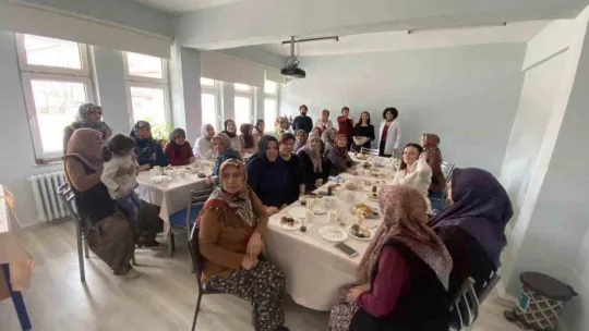 Başkan Tekin ve Müdür Akyol kursiyerler ile bir araya geldi