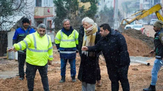 Başkan V. Subaşı kanalizasyon ve altyapı çalışmalarını yerinde inceledi