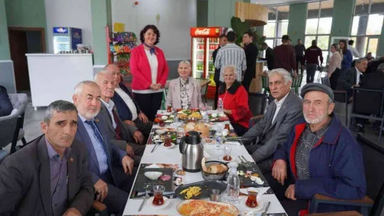 Başkan Vekili Subaşı, muhtarlarla bir araya geldi