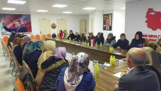 Başkan Yaman Söğüt'te AK Partili kadınlarla bir araya geldi