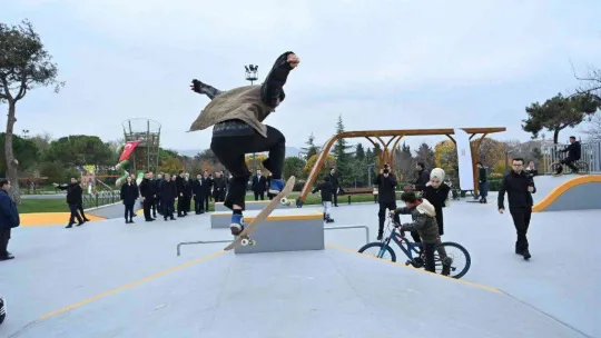 Başkan Yılmaz'dan gençlere skate park
