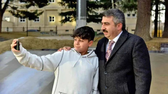 Başkan Yılmaz'dan gençlere skate park