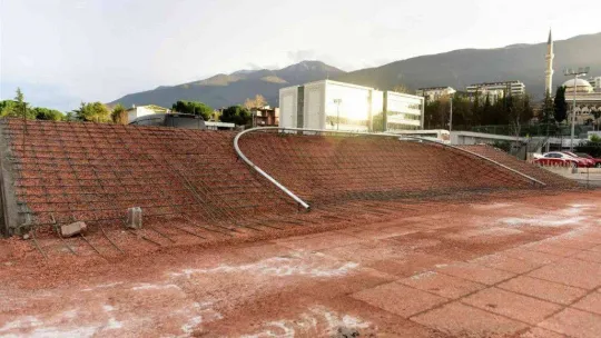 Başkan Yılmaz'dan gençlere skate park