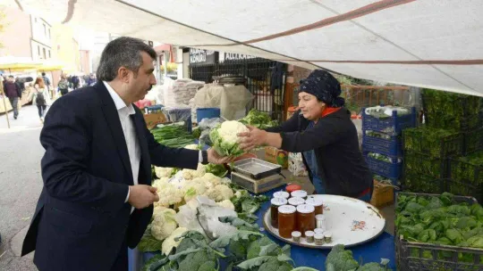 Başkan Yılmaz pazarcı esnafı ile buluştu