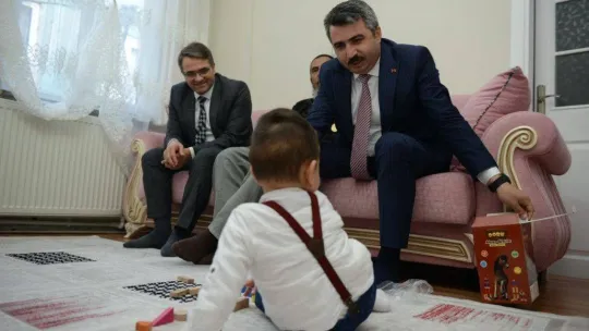 Başkan Yılmaz şehit ailelerini unutmuyor