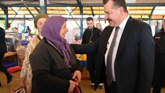 Başkan Yücel Yılmaz esnafın yanında