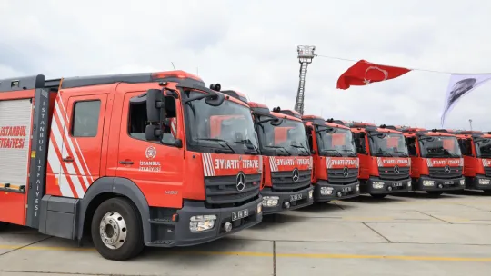 İstanbul İtfaiyesi yeni araçlarını tanıttı: 134 araç hizmete başladı