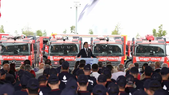 İstanbul İtfaiyesi yeni araçlarını tanıttı: 134 araç hizmete başladı