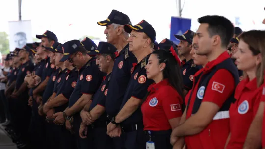 İstanbul İtfaiyesi yeni araçlarını tanıttı: 134 araç hizmete başladı