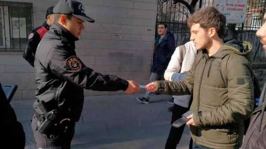 Başkent'te polisten okul çevrelerinde sıkı denetim