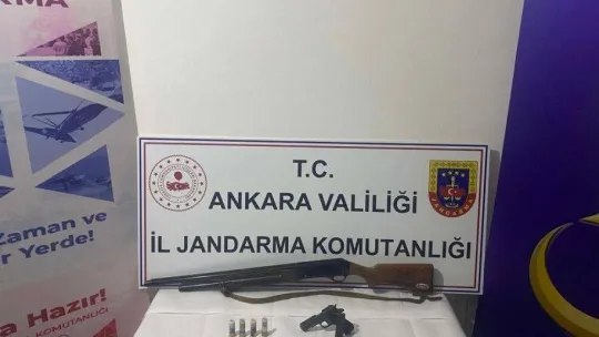 Başkent'te silah ve fişekler ele geçirildi