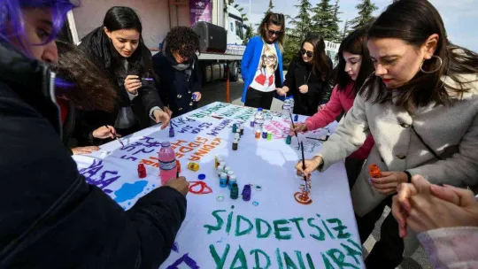 Başkentte 'Kadına Yönelik Şiddetle Mücadele Haftası' çerçevesinde etkinlikler düzenlendi