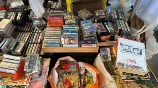 Başkentte antika meraklılarından yılın son antika pazarına yoğun ilgi