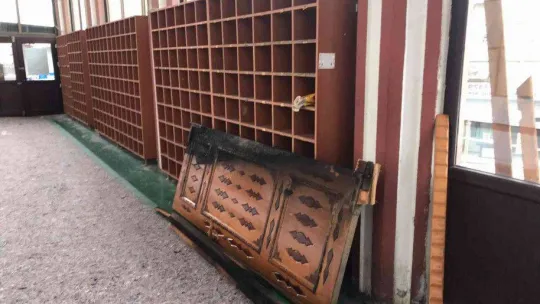 Başkentte bulunan iki cami kundaklandı