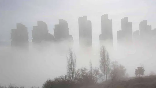 Başkentte karpostallık manzaralar oluşturan sis, havadan görüntülendi
