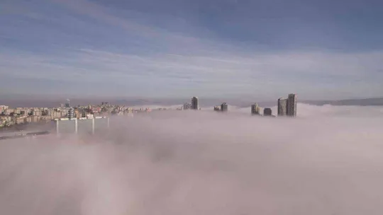 Başkentte karpostallık manzaralar oluşturan sis, havadan görüntülendi