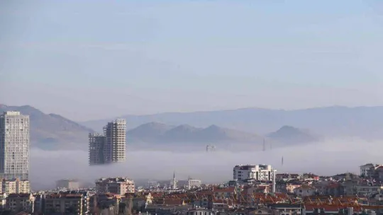 Başkentte karpostallık manzaralar oluşturan sis, havadan görüntülendi