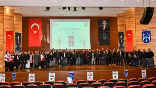 Başkentte servis şoförleri ve rehberlerine ilk yardım eğitimi