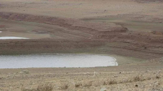 Bayramiç Barajı kuruma noktasına geldi