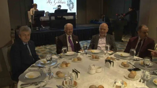 Bayrampaşa Belediye Başkanı Atila Aydıner, basın mensuplarıyla buluştu