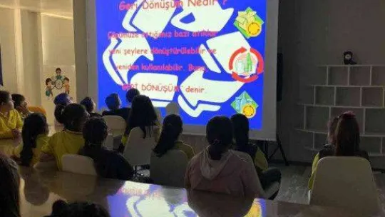 Bayrampaşa Belediyesi'nden minik öğrencilere 'geri dönüşüm' eğitimi