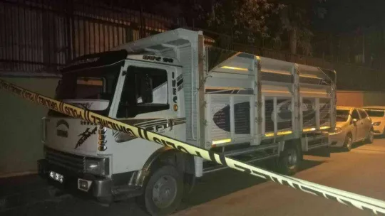 Bayrampaşa'da bir kişi kamyonet içinde ölü halde bulundu