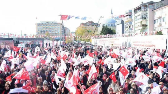 BBP Lideri Destici: 'Kim başörtüsüne özgürlükten yana kim yasaktan yana kim başörtüsü düşmanları ile kol kola göreceğiz'